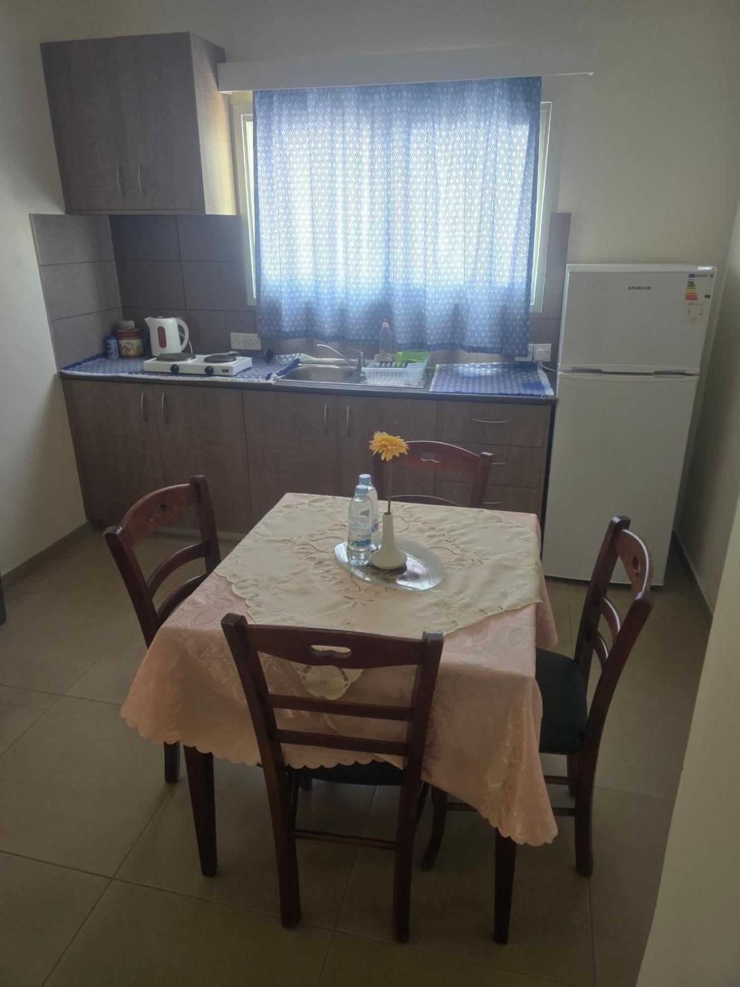 Eleni Apartments Ayia Napa Exteriör bild