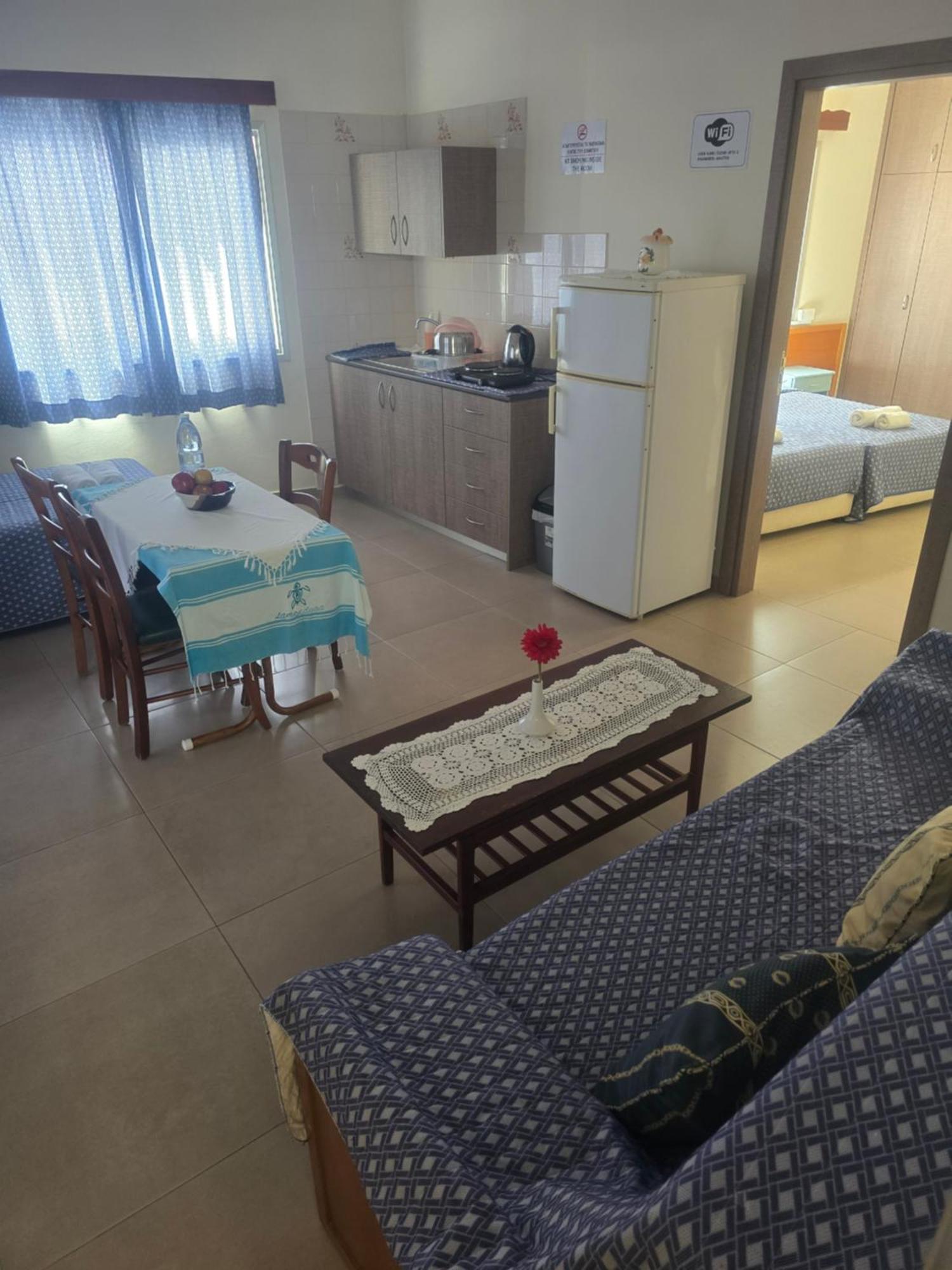 Eleni Apartments Ayia Napa Exteriör bild